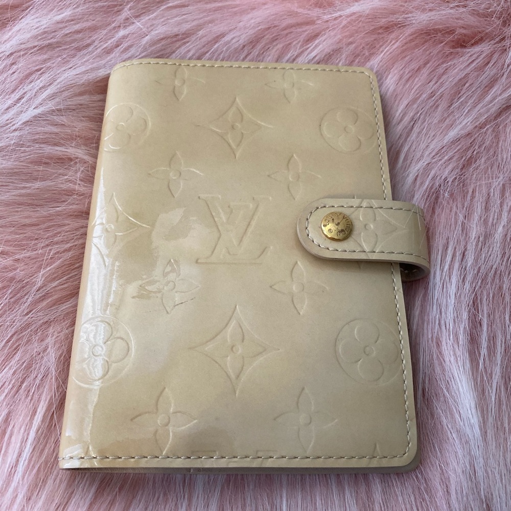Louis Vuitton Vernis Beige Schedule Book